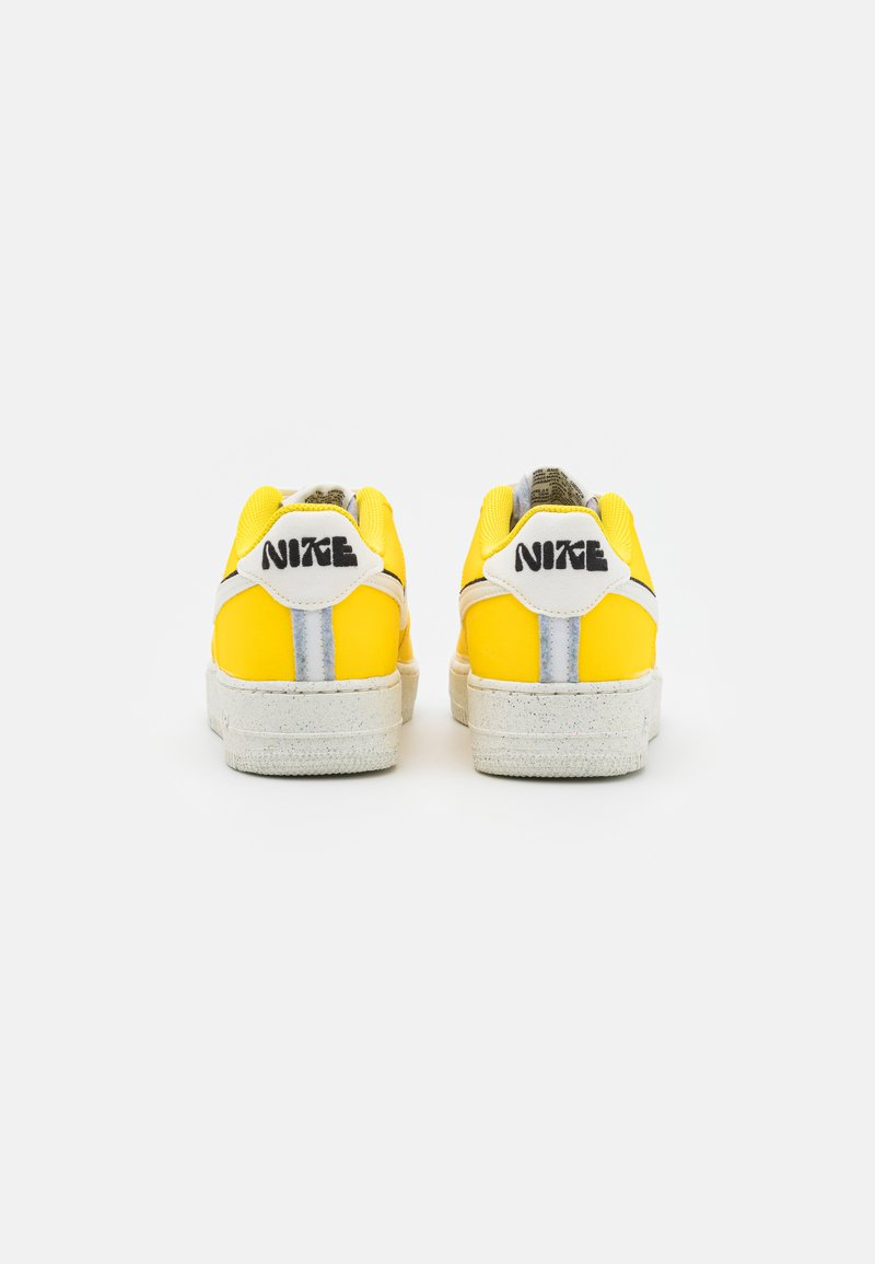 Nike - Air Force 1 Low - LV8 82 - Tour Yellow