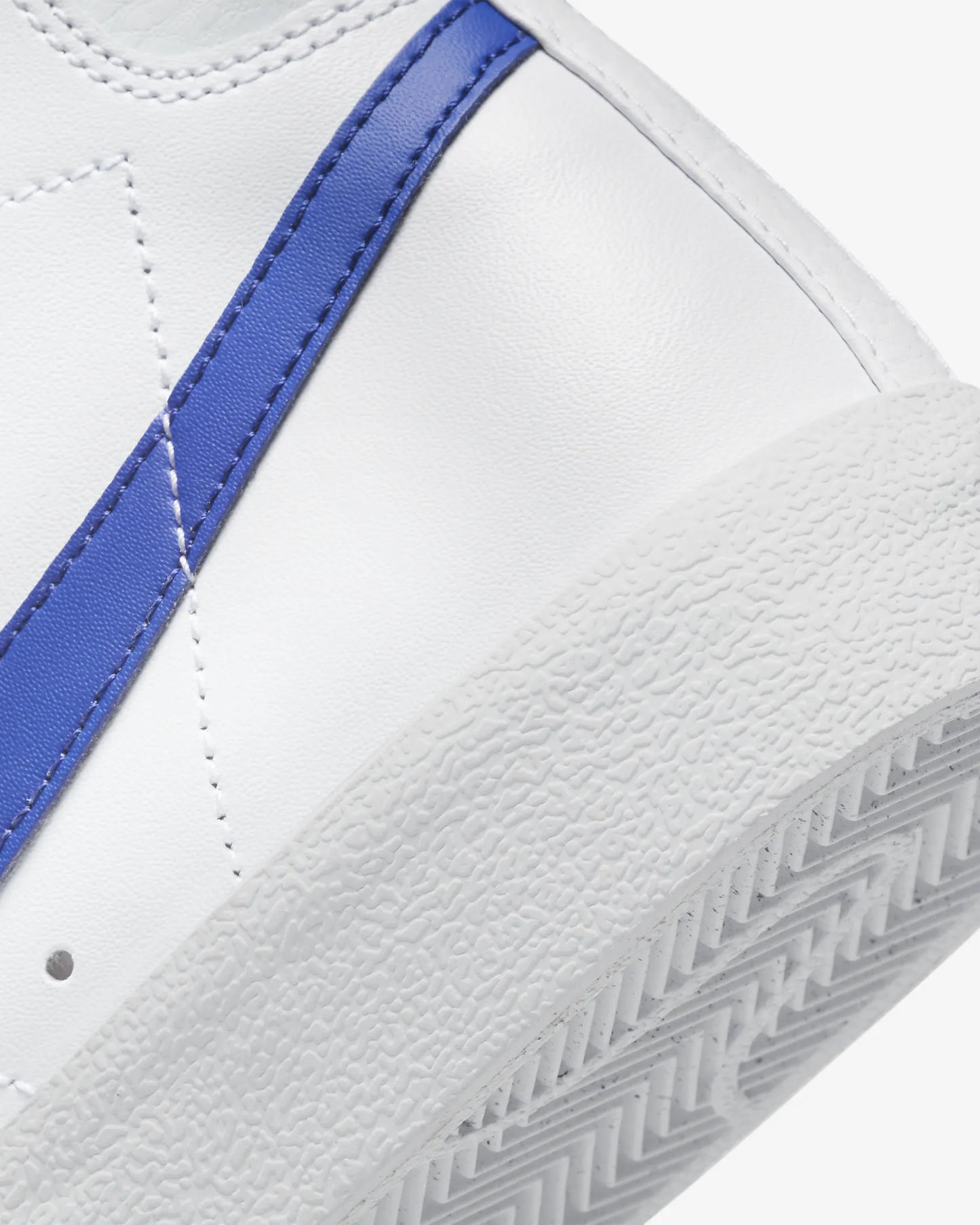 Nike - Blazer Mid 77 Vintage - White Game Royal