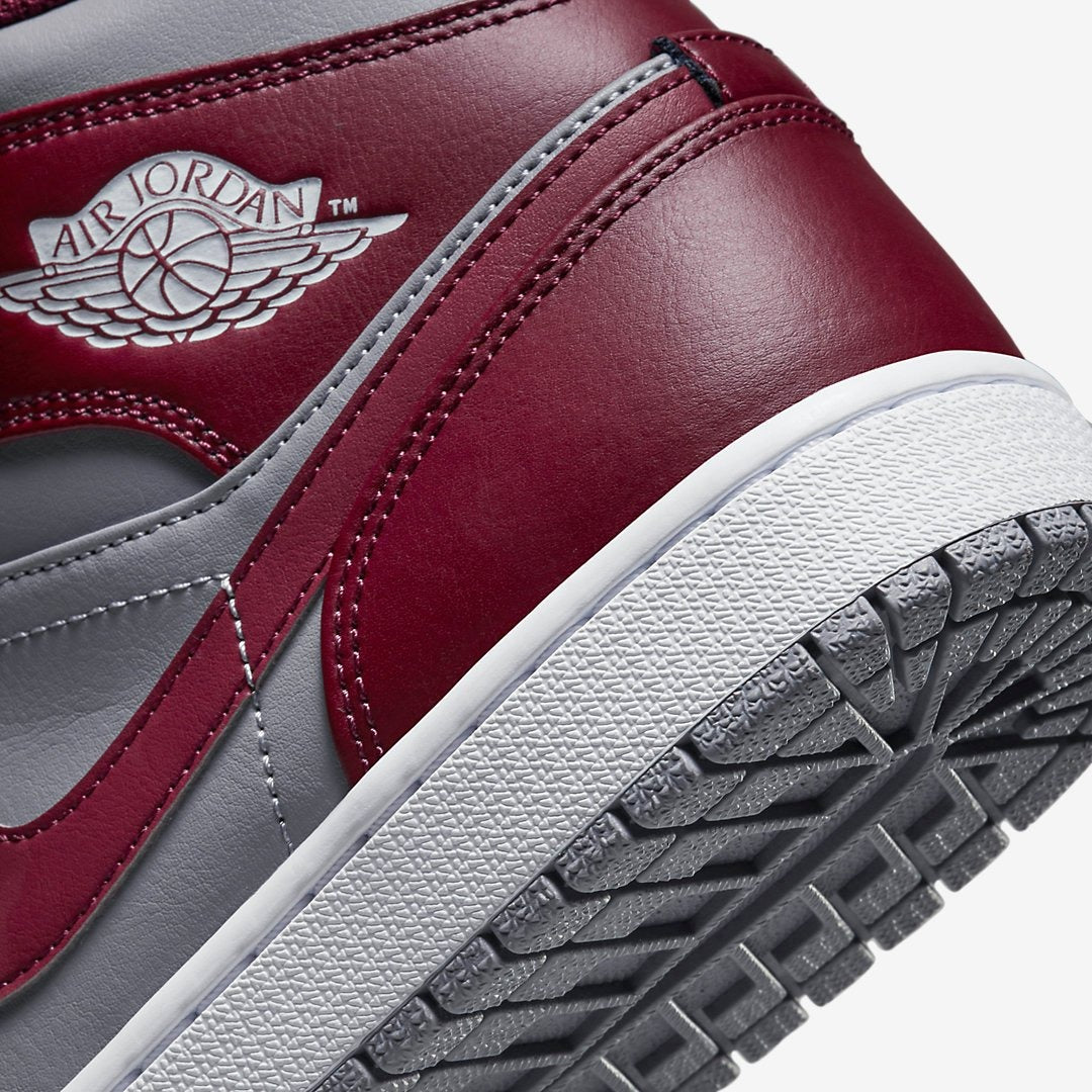 Nike - Air Jordan 1 Mid -  Cherrywood Red