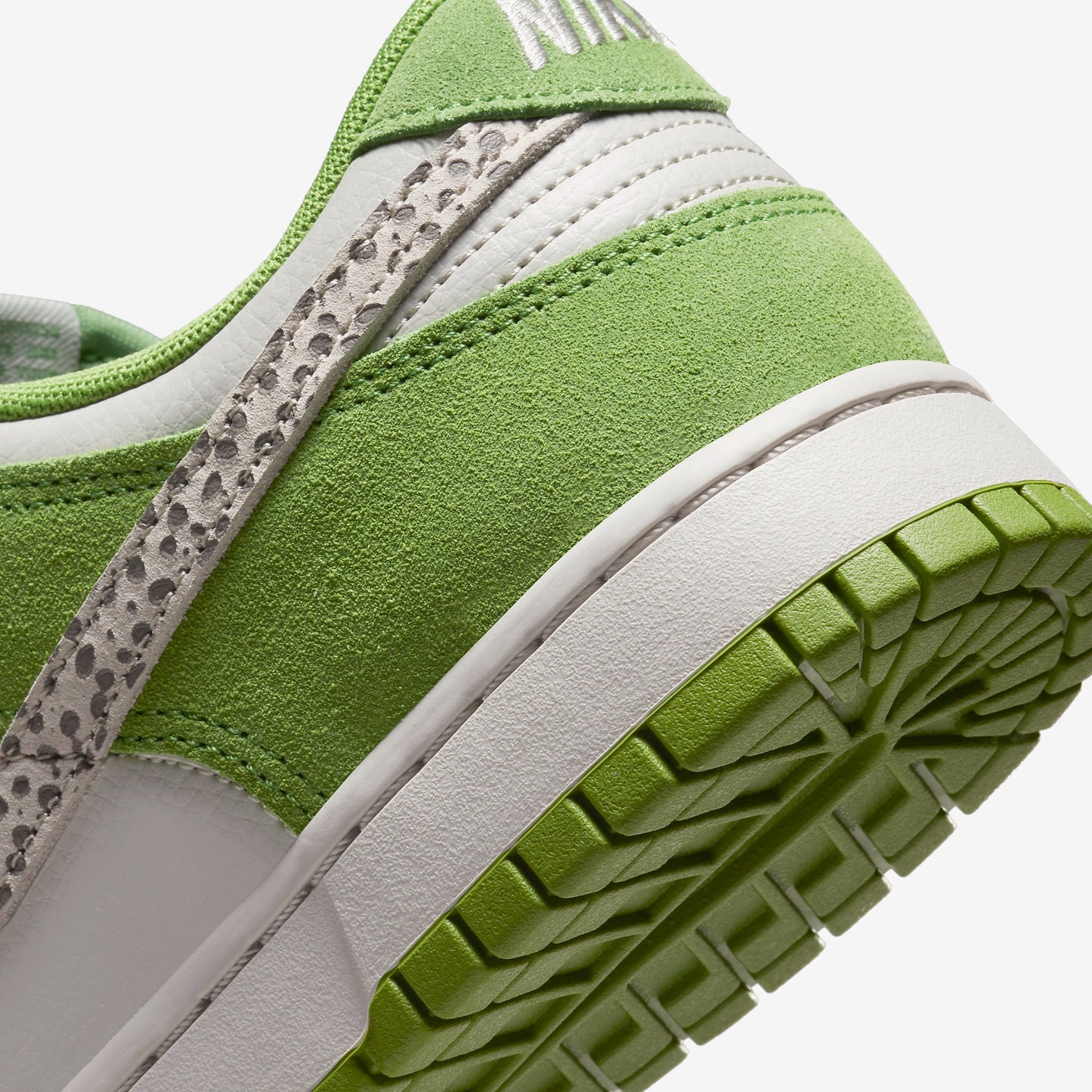 Nike - Dunk Low - AS Safari Swoosh Chlorophyll