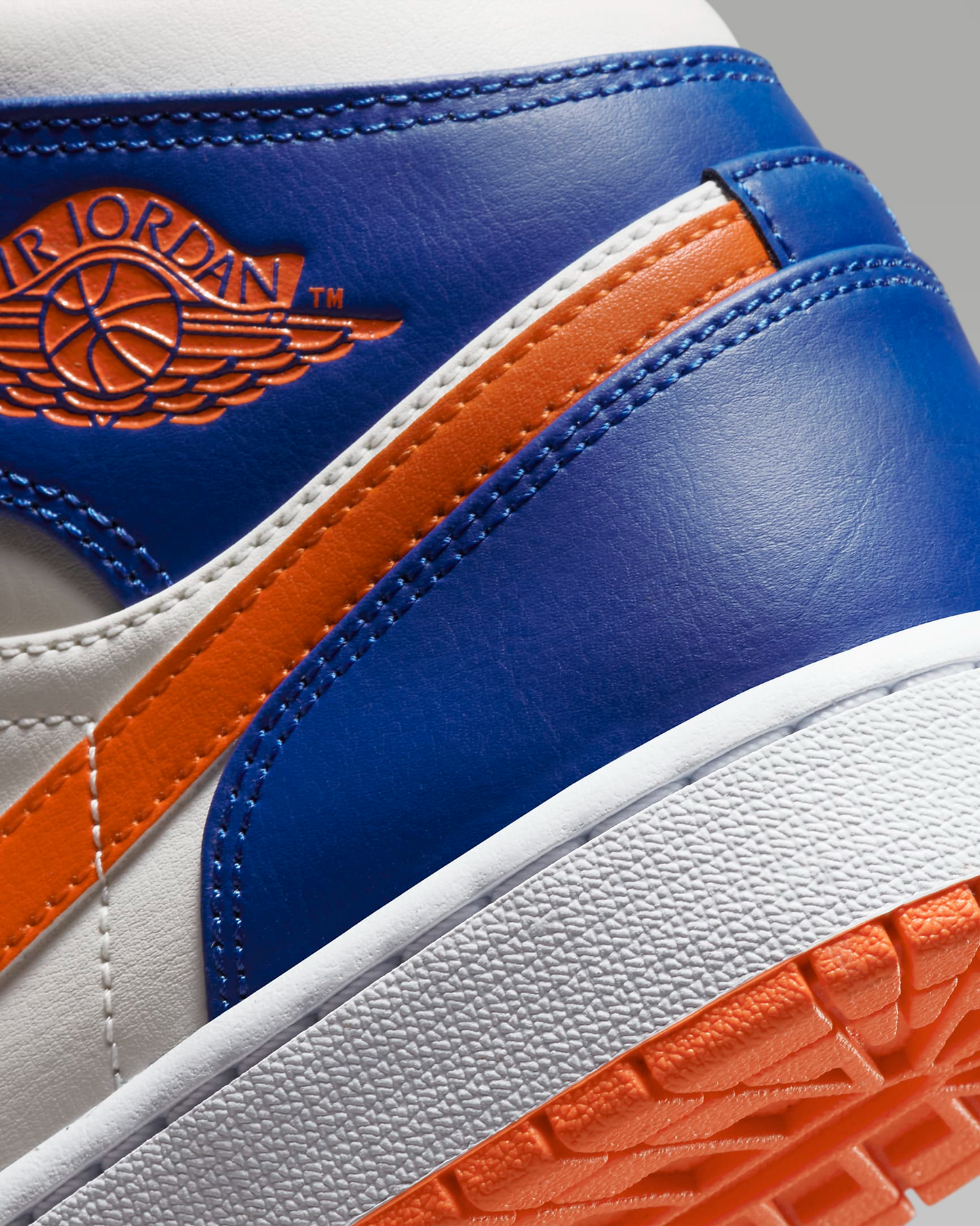 Nike - Air Jordan 1 Mid - Knicks