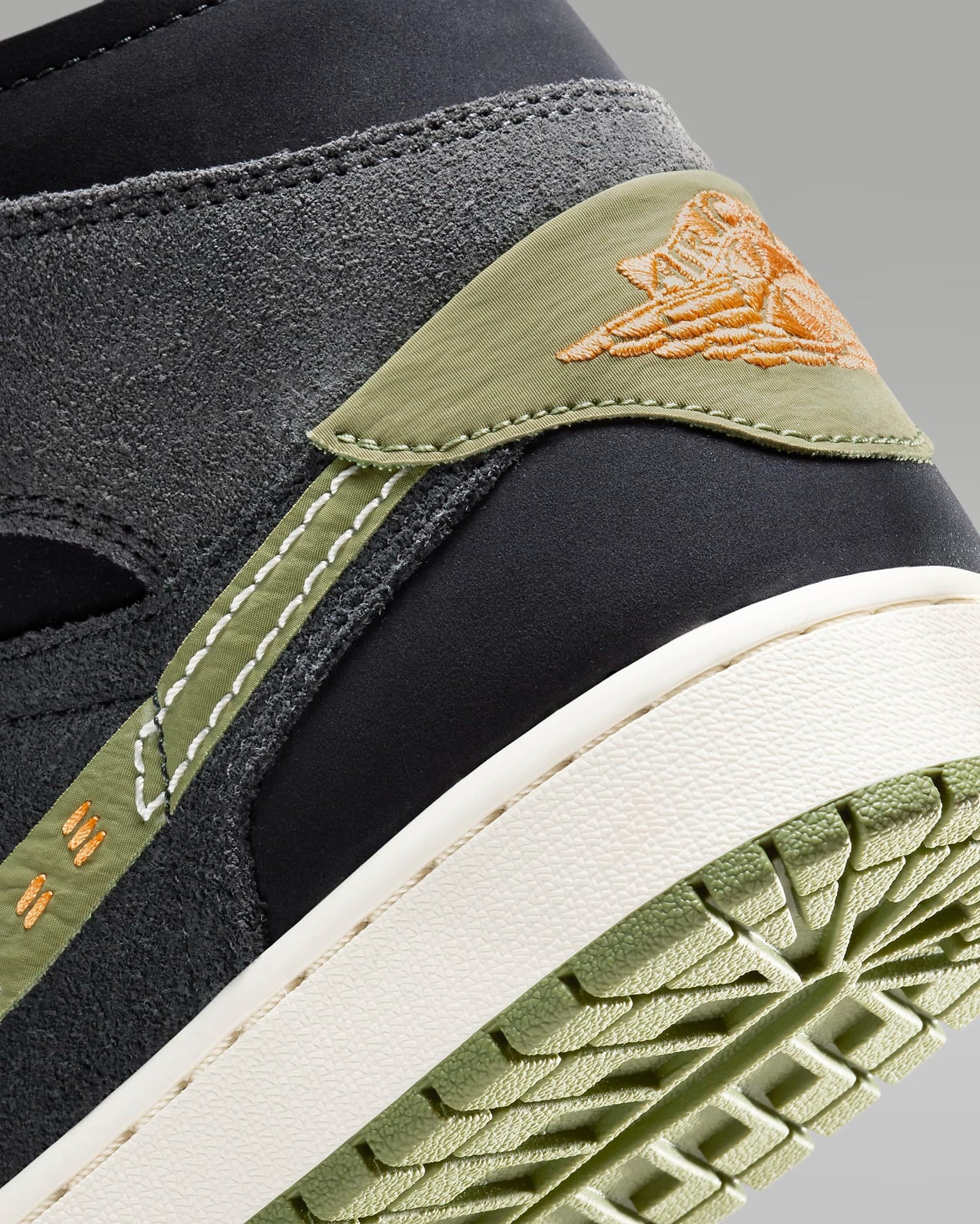 air-jordan-1-mid-se-craft-shoes-Anthracite-Light-Olive-details