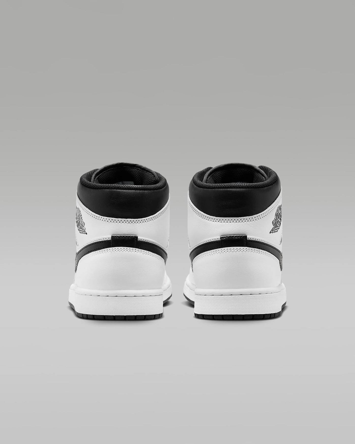 air-jordan-1-mid-shoes-reverse-panda-back