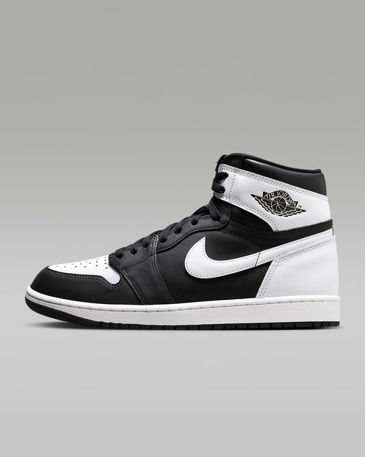 air-jordan-1-retro-high-og-black-white-front