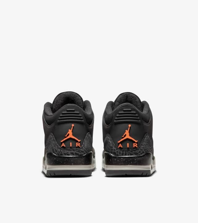 air-jordan-3-fear-pack-sneakers-back