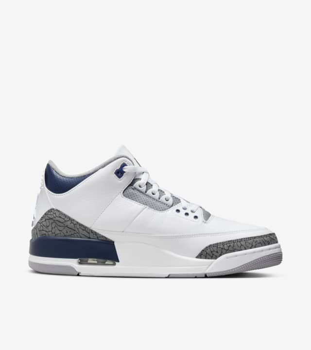 air-jordan-3-midnight-navy-backside