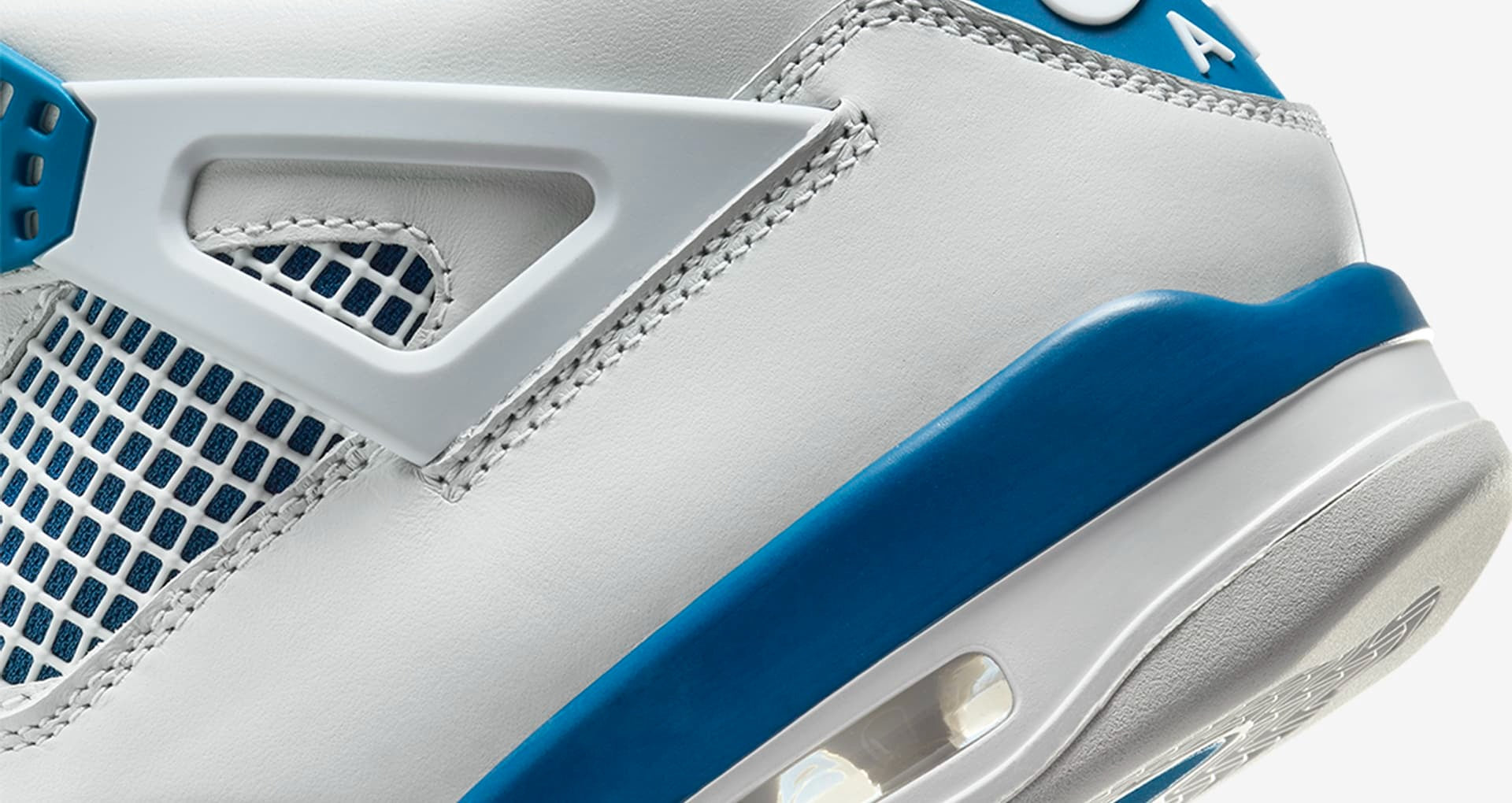 air-jordan-4-military-blue-details