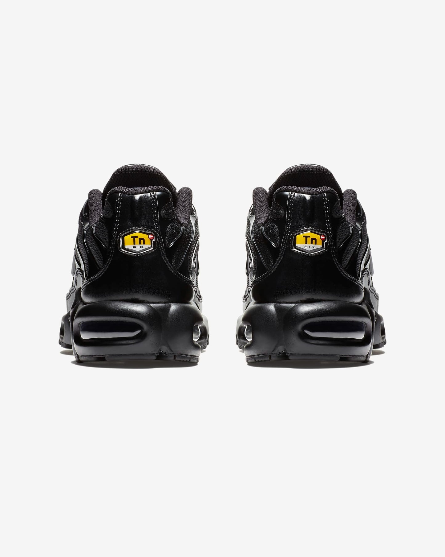 air-max-plus-shoes-tripple-black-back