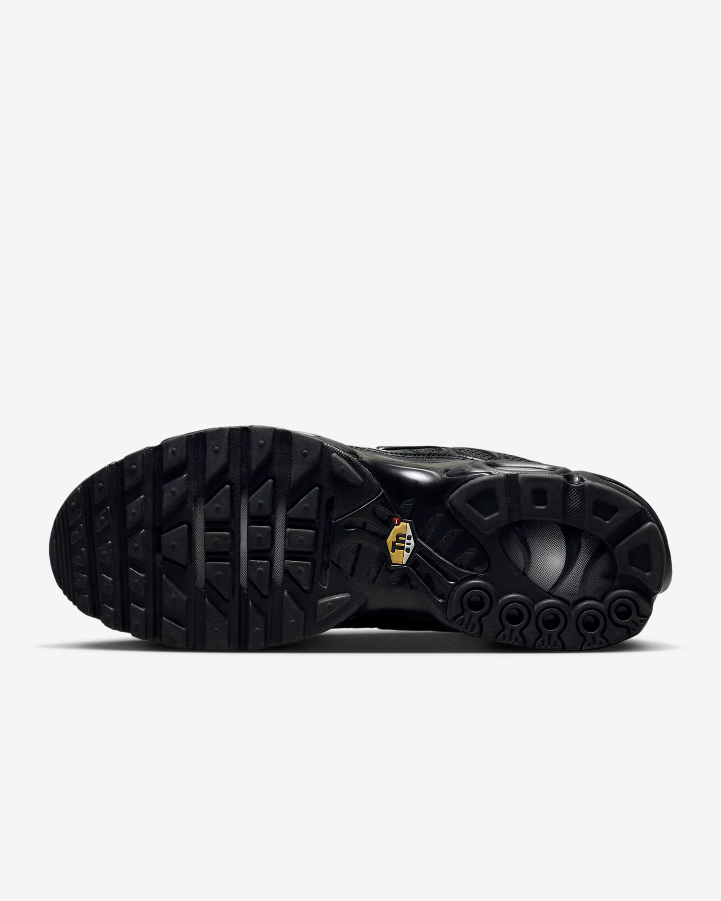 air-max-plus-shoes-tripple-black-sole