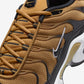 chaussure-air-max-plus-Golden-Harvest-laces