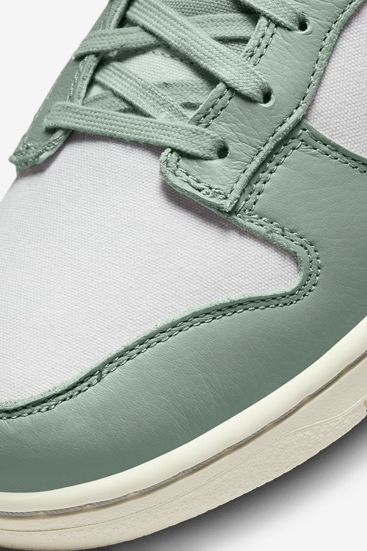 Nike - Dunk Low - Mica Green