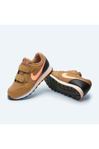 Nike md runner 2 junior hotsell