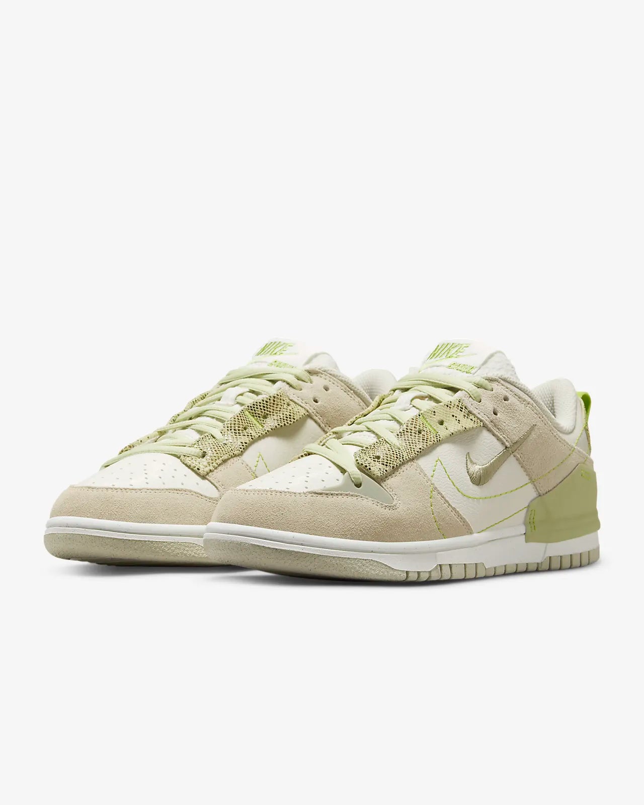 Nike - Dunk Low SE - DISRUPT 2